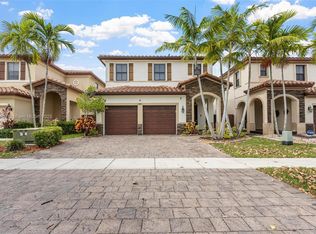 Baywinds Of Flores, Homestead, FL 33033
