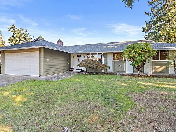 2nd image of 2736 Alpine Dr SE