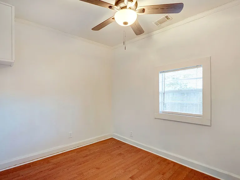 2130 E Gwinnett St — Photo 5