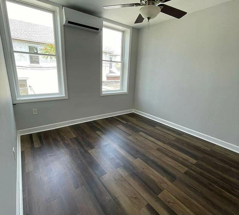 1st image of 2517 Avenue U Floor 2