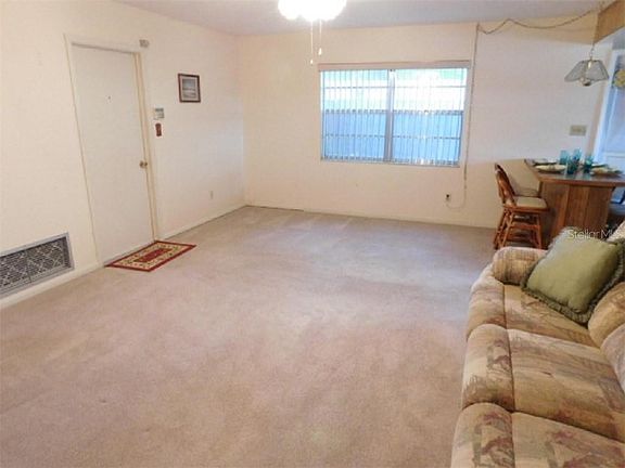 5th image of 3812 Sunnybank Dr