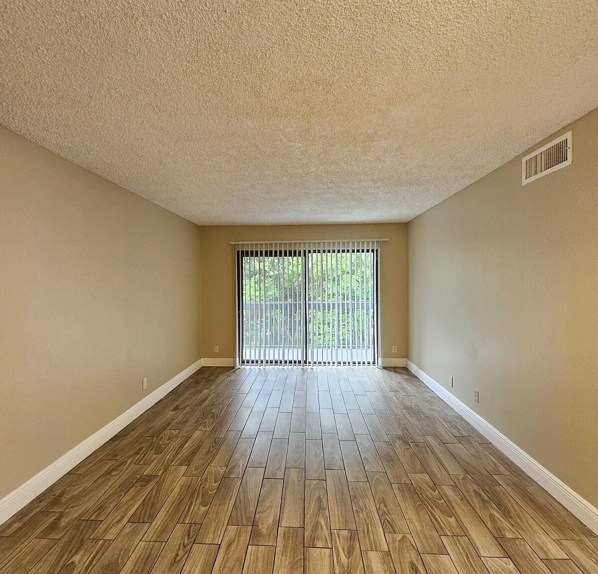 1850 N Congress Avenue #307