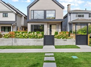 1243 E 27th Ave #1, Vancouver, BC V5V2L9