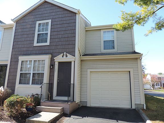 2nd image of 5127 Singleton Dr