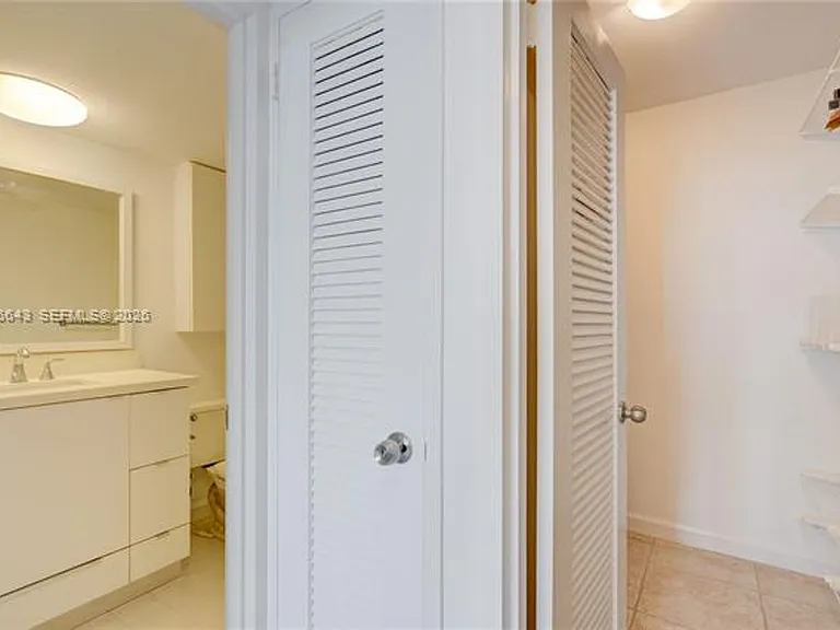 5161 Collins Ave #516 — Photo 18