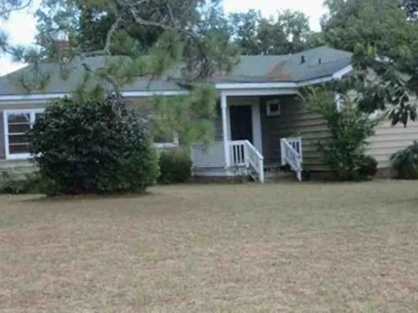 819 4th St SW, Moultrie, GA 31768