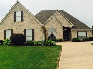 1598 Drake Cv W, Hernando, MS 38632