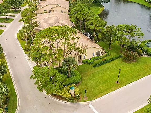 2nd image of 7002 Torrey Pines Cir