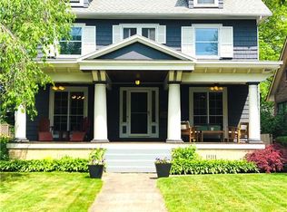2993 Euclid Heights Blvd, Cleveland Heights, OH