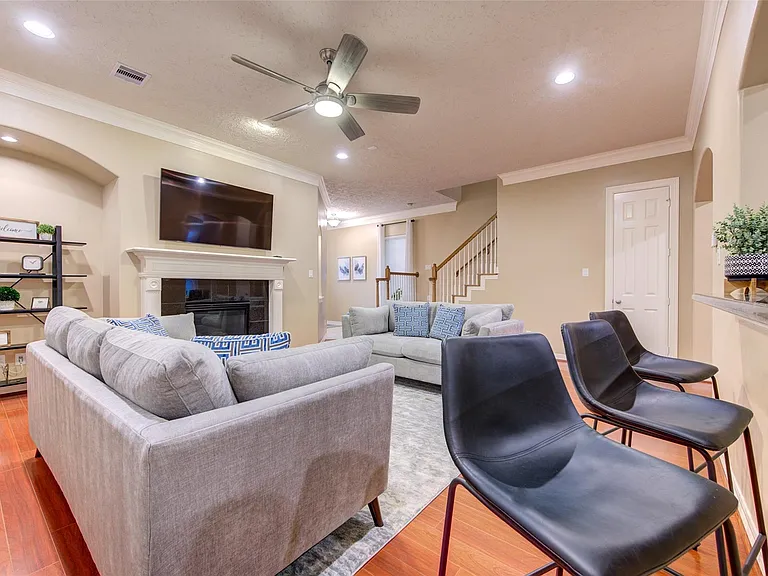 1147 Sopris Dr — Photo 11