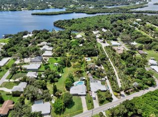 9740 Fleming Grant Rd, Micco, FL 32976