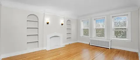 4843 Lee St #3 — Photo 2