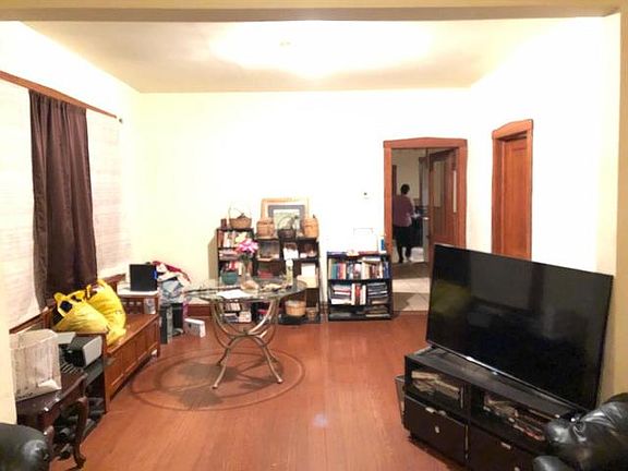 5th image of 3008 W 43rd Dr