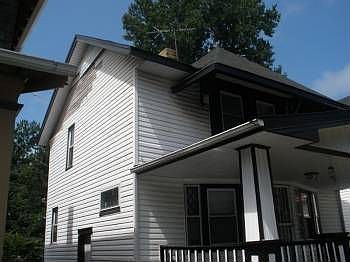 2nd image of 704 E 95th St