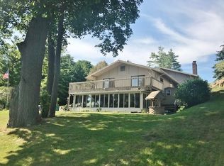 1365 Hilltop Dr, Rome City, IN 46784