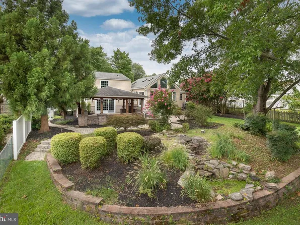 737 Shore Dr, Joppa, MD 21085