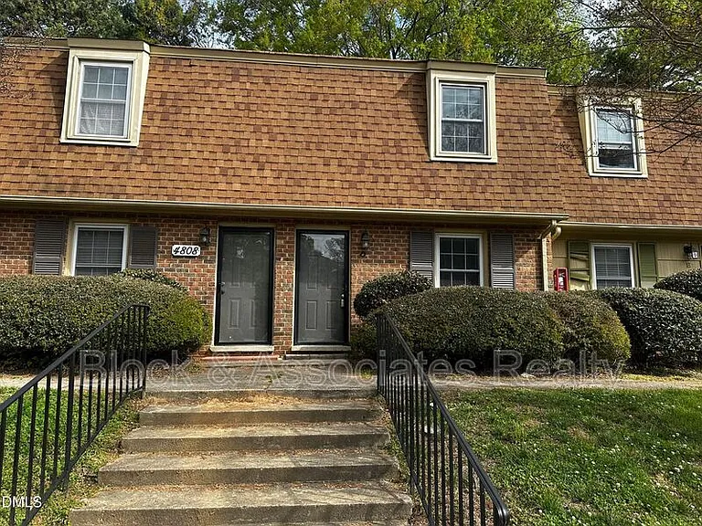 4808 Blue Bird Ct #D — Photo 8