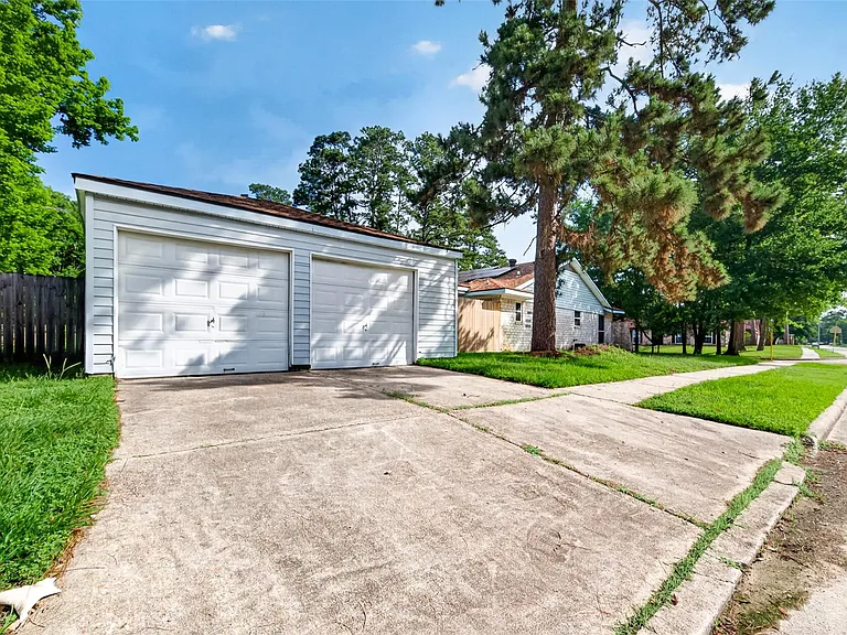 25503 Foxbriar Ln — Photo 42