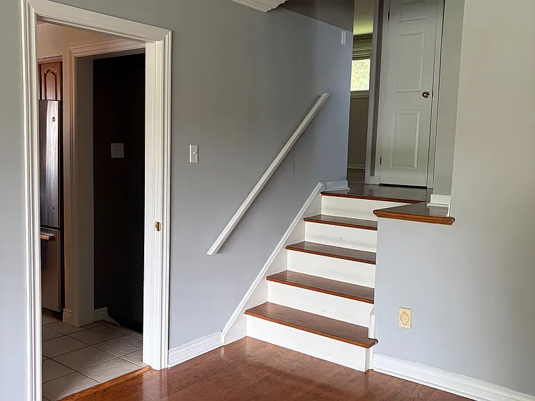 10 Miami Dr — Photo 5