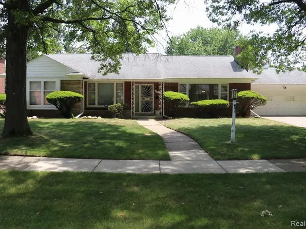 18147 Melrose Ave, Southfield, MI 48075