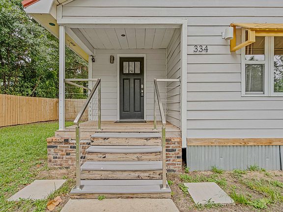 3rd image of 334 E Chestnut Ave