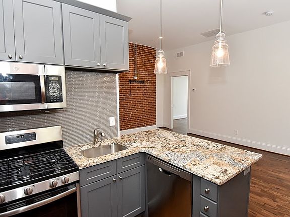 5th image of 1764 Frankfort Ave #4