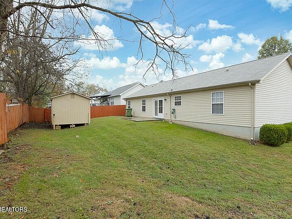 5th image of 4607 Wellington Point Ln