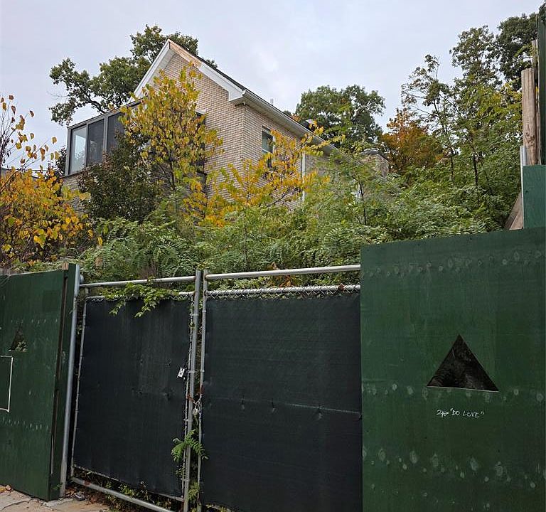 2nd image of 315 W 262nd Street