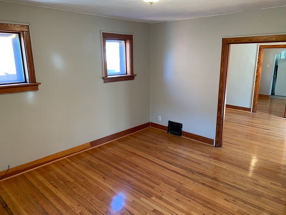 1st image of 3717 Alberta St #2F