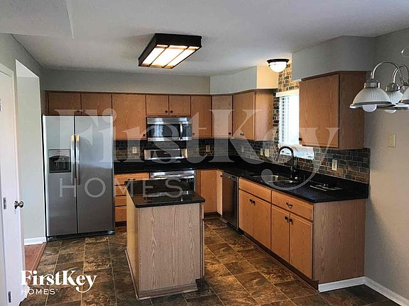 5th image of 1162 Moneca St