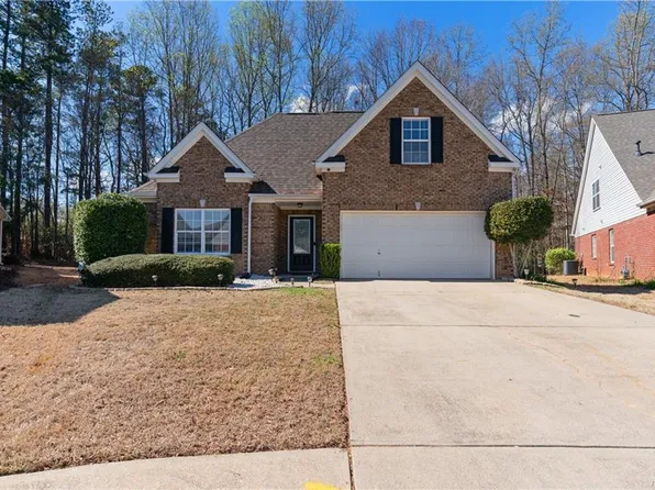 5442 Ashmoore Ln, Flowery Branch, GA 30542