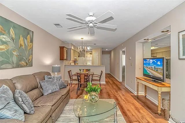 Building Photo - 4107 Pinehurst Cir #4-DD
