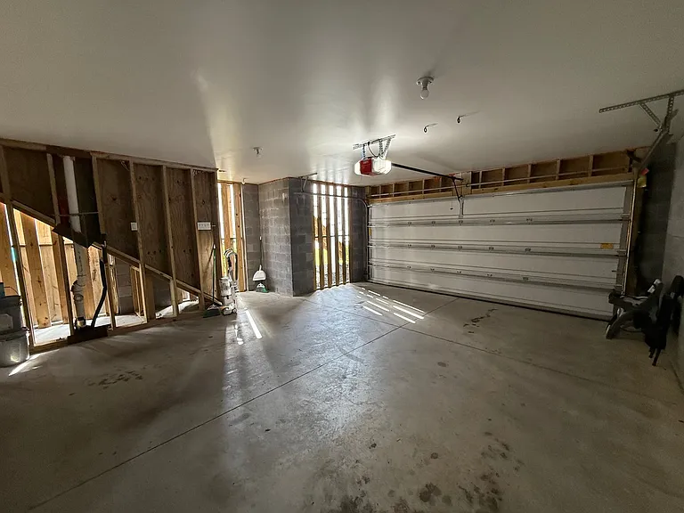 219 Winding River Dr — Photo 30