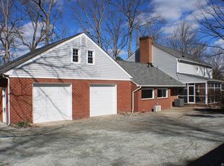 9921 Trebeck Rd, North Chesterfield, VA 23236