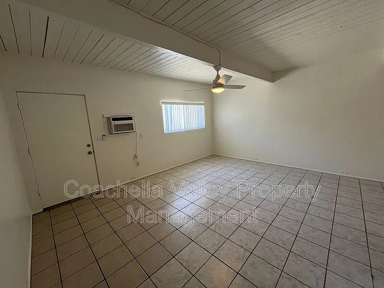 1900 E Baristo Rd #5 — Photo 3