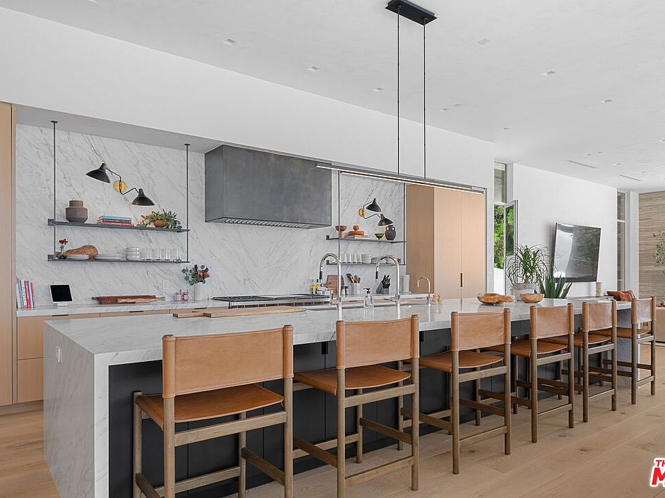 26946 Pacific Coast Hwy, Malibu, CA 90265 | MLS #26829383 | Zillow
