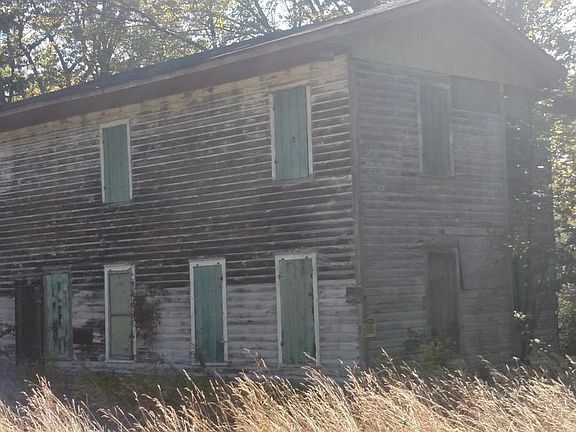 4th image of 140 Amantea Ln