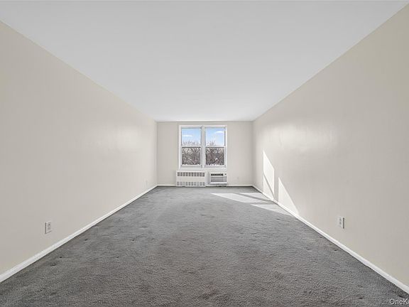 5th image of 66-10 Thornton Place #4C