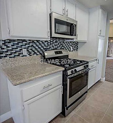 3rd image of 900 Shady Creek Dr