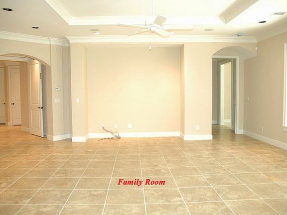 4th image of 104 Island Plantation Ter APT 104