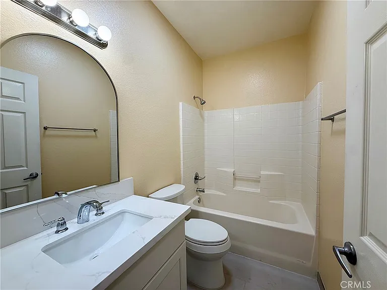17210 Volante Ct — Photo 22
