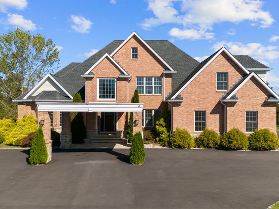 168 Bella Vista Drive, Watertown, CT 06795