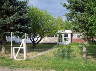 702 SE Chestnut Ave, Hammett, ID 83627