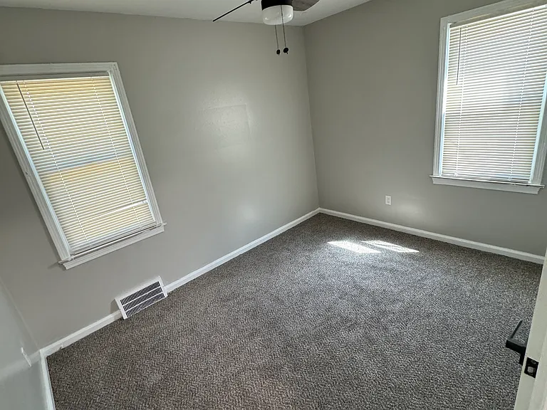17370 Stout St — Photo 5
