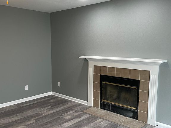 4th image of 710 Sweet Creek Dr