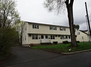 16 Murray Ave APT 3, Westfield, MA 01085