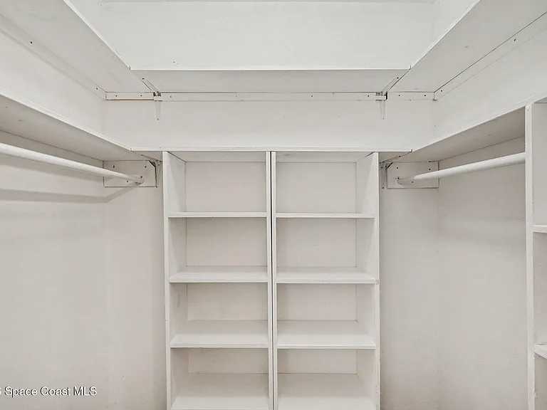 2781 Maderia Cir — Photo 12