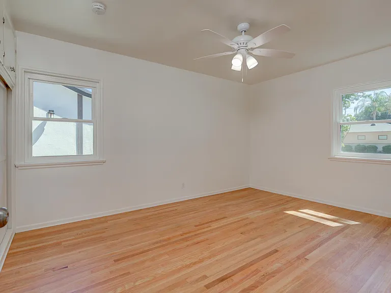 14733 McCormick St — Photo 7