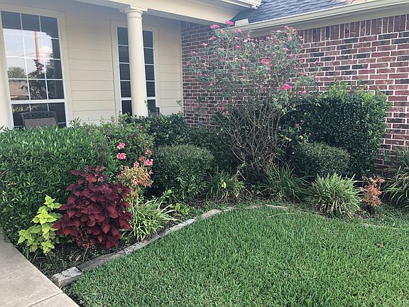 3rd image of 1115 Acapulco Ln