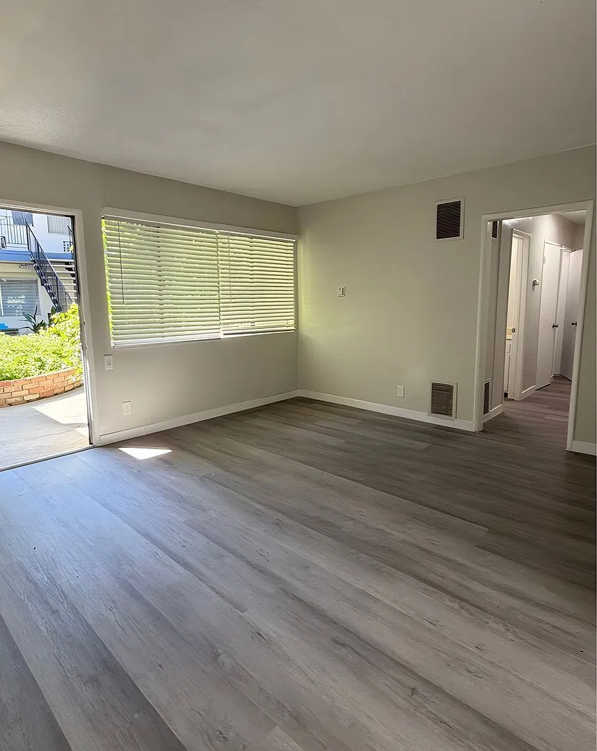 2 bed, 1.0 bath, $2,150 — Photo 3